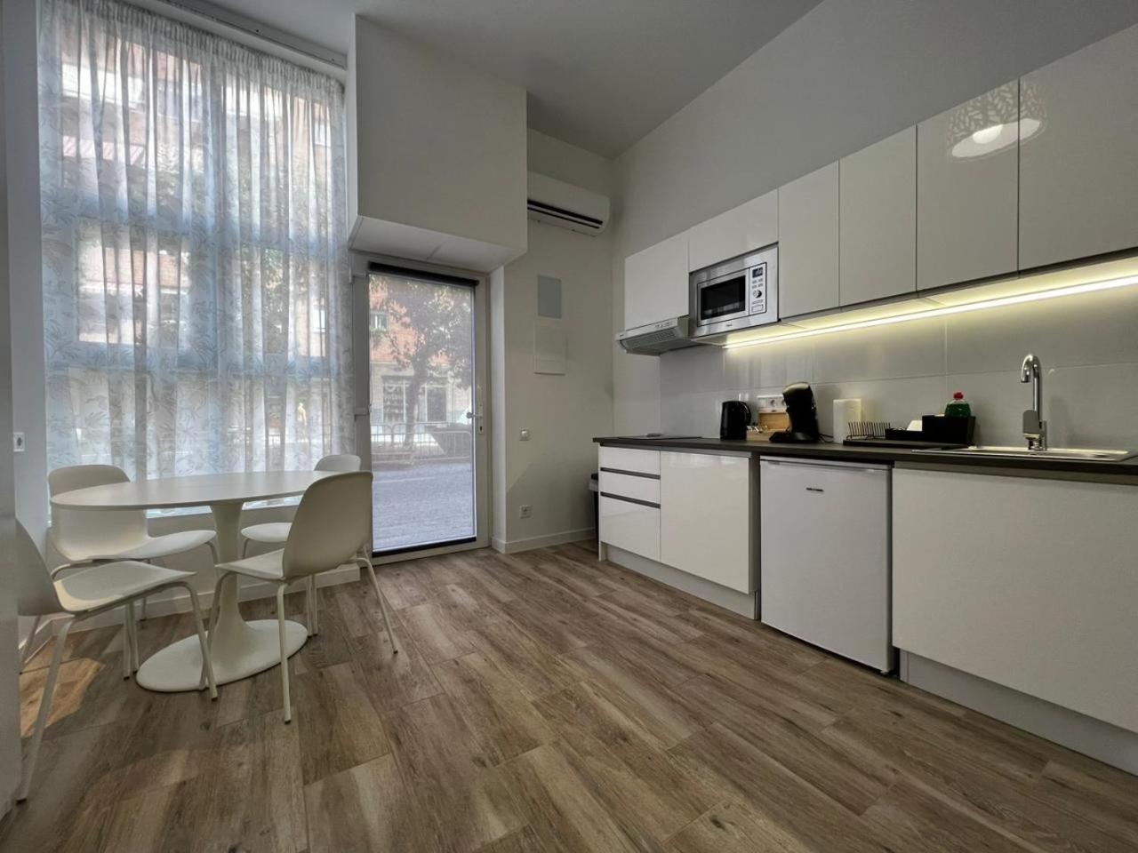 Rodrigues 15 Aparthotel บาเลนเซีย ภายนอก รูปภาพ