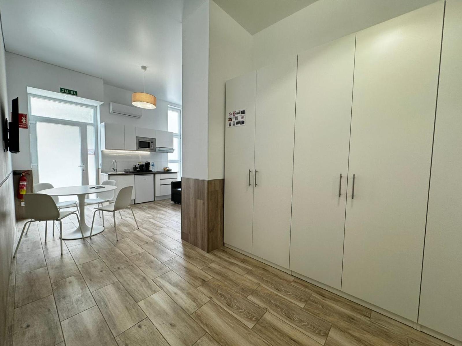 Rodrigues 15 Aparthotel บาเลนเซีย ภายนอก รูปภาพ